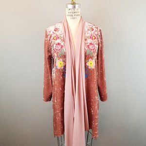 Andree by Unit Crushed Pink Velvet Floral Embroidered Cardigan Medium NEW